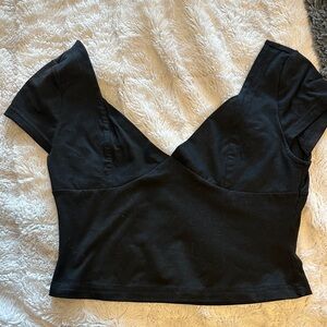 SHEIN Black V-Neck Crop Top